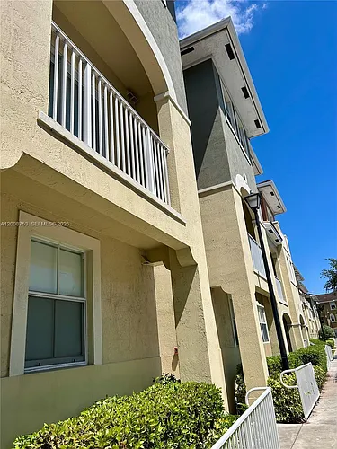 10870 NW 88th Ter #225 Photo 1