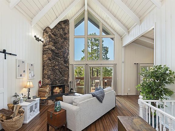 2nd image of 27085 Ironwood Ln