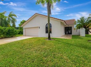 19599 Sea Pines Way, Boca Raton, FL 33498