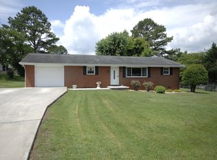 911 Royal Ave, Seymour, TN 37865