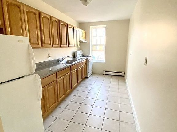 5th image of 22-05 35th St #2E