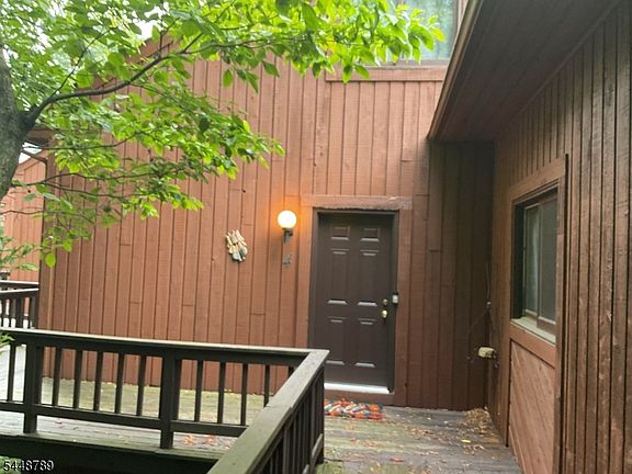 4th image of 13 Great Gorge Dr BLDG 13 #4