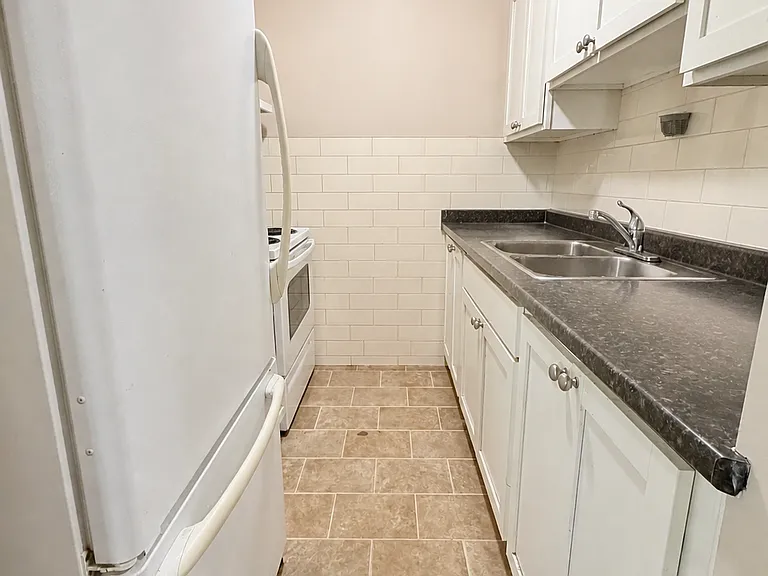 429 Bruce Ave #1 — Photo 5