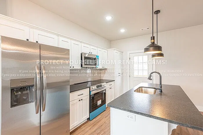 2 bed, 2.5 bath, $1,750 — Photo 4