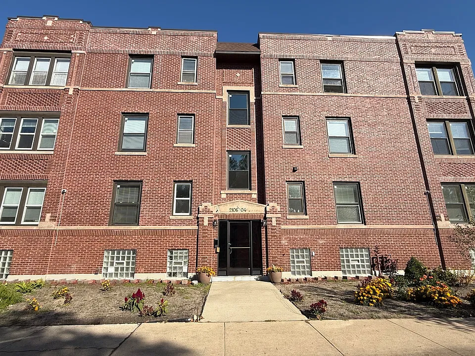 2106 W Wilson Ave #1