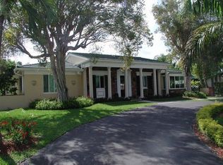 4720 Bay Point Rd, Miami, FL 33137