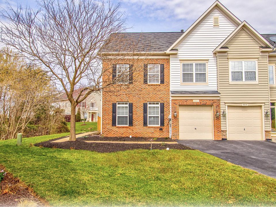 1st image of 301 Berwick Ln