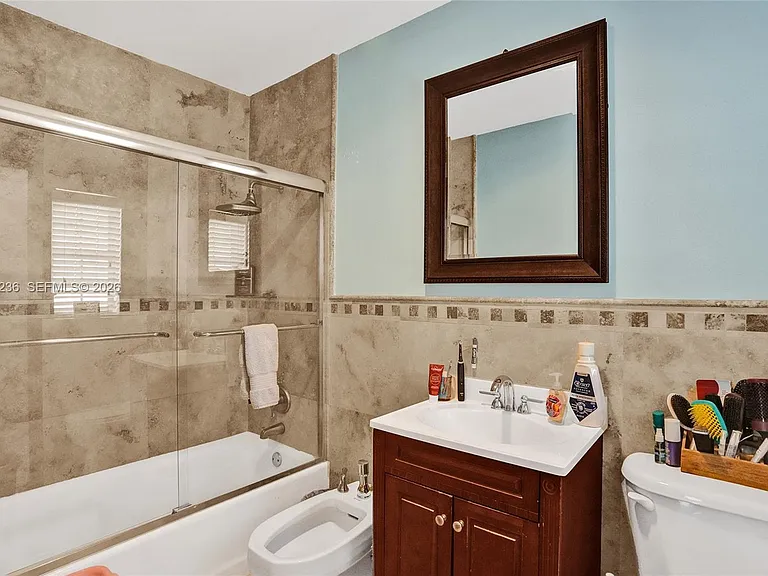 1534 Palancia Ave — Photo 40