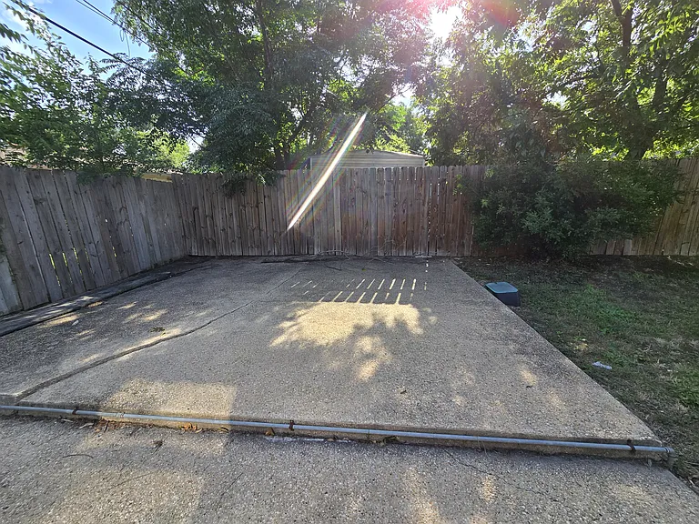 1614 W Hollywood Ave — Photo 8