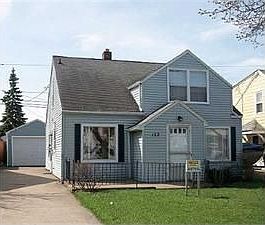 2nd image of 152 Hoover Ave