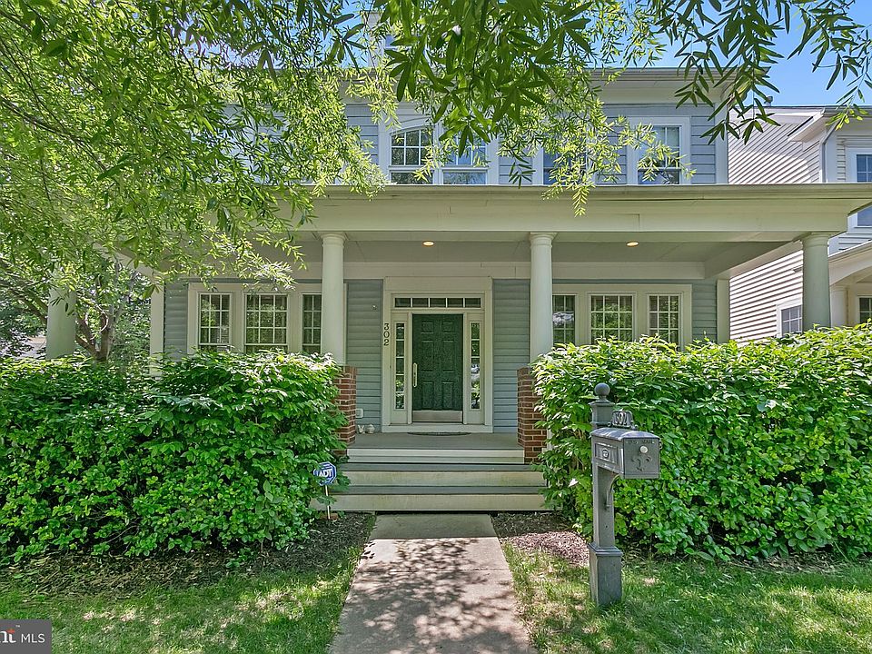 1st image of 302 Trotter Farm Dr