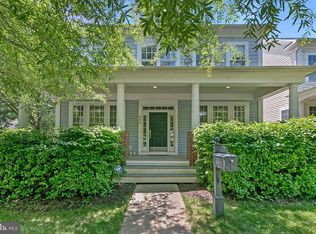 302 Trotter Farm Dr, Rockville, MD 20850