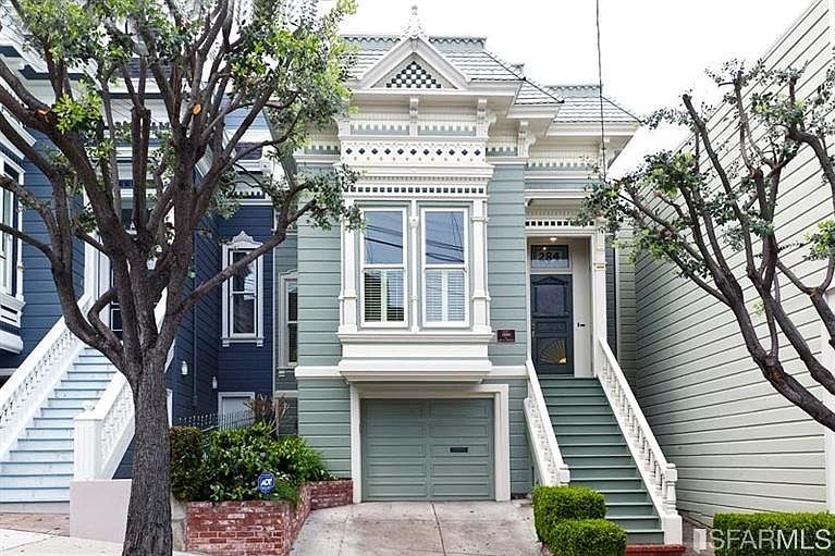 1st image of 284 Collingwood St