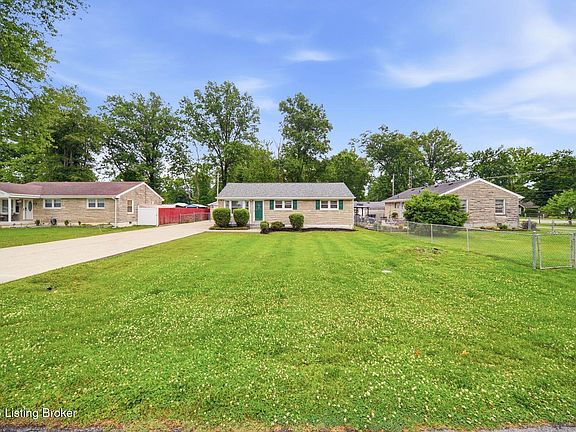 2nd image of 5425 Sunset Dr