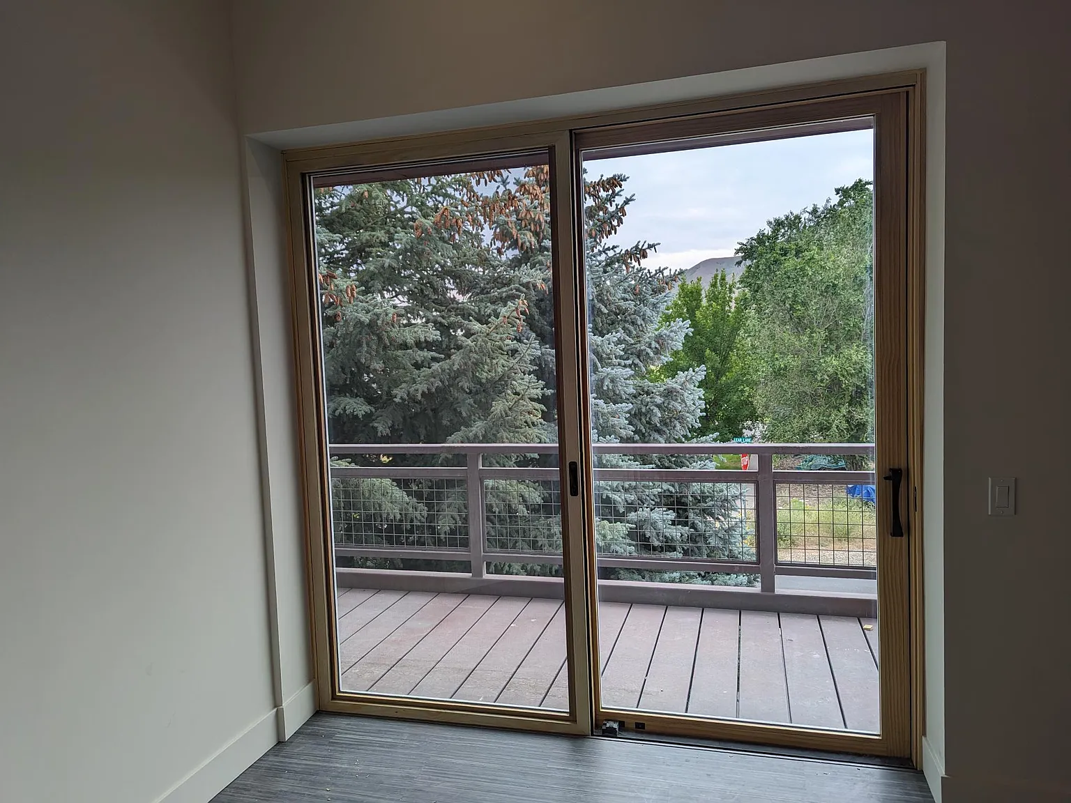 2 bed, 1.5 bath, 2500 sqft, $5,750 — Photo 3