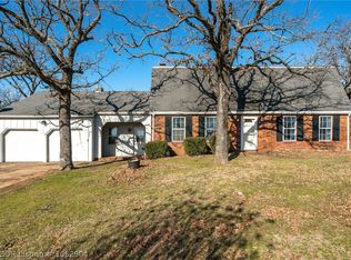 500 Cliff Dr, Gans, OK 74936