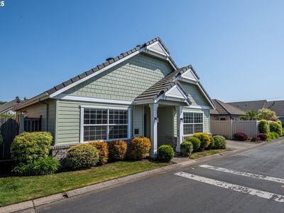 2039 Lake Shore Dr, Eugene, OR, 97408