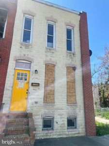 2023 McHenry St, Baltimore, MD, 21223