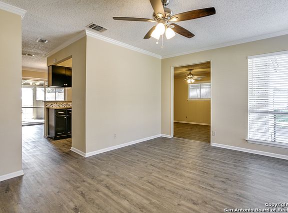 4th image of 6836 Cedarwood Ct