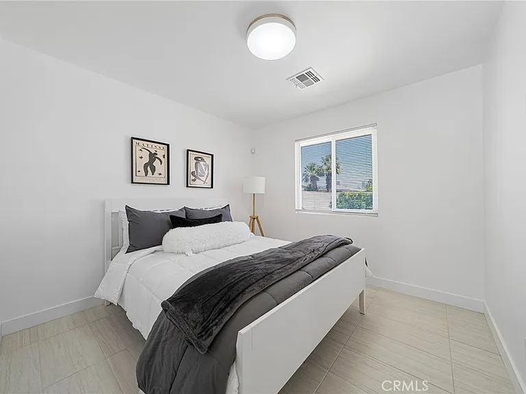 373 W Avenida Cerca — Photo 22