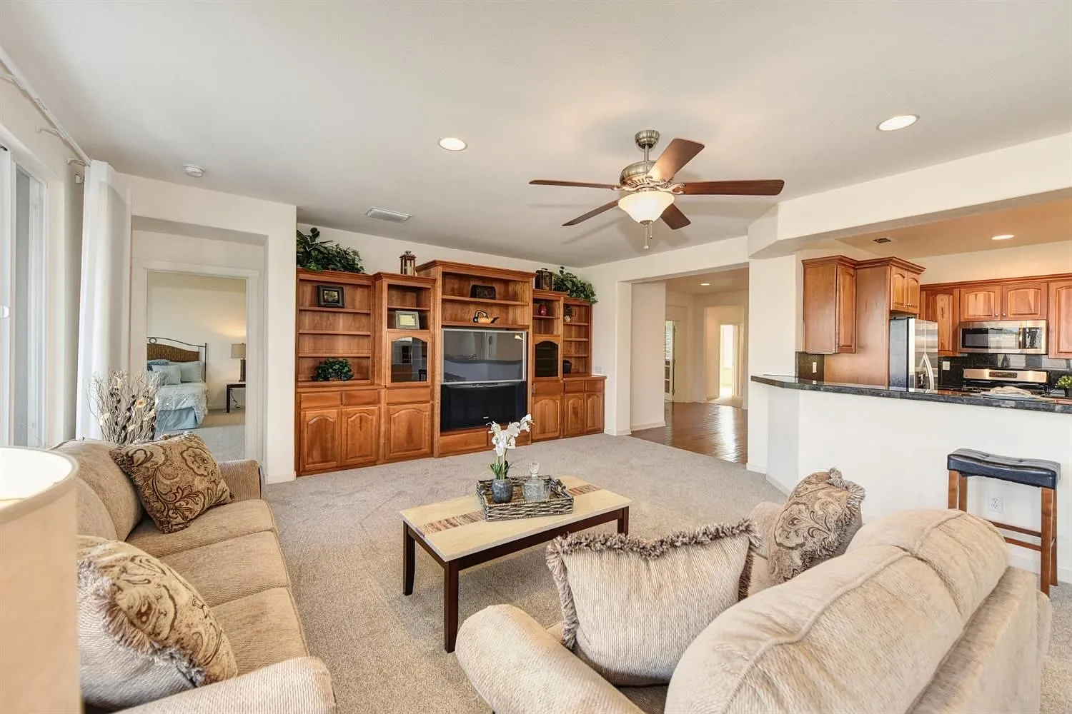 2540 Rubicon Ln photo 1