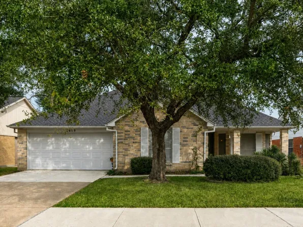 2819 S Peach Hollow Cir, Pearland, TX 77584