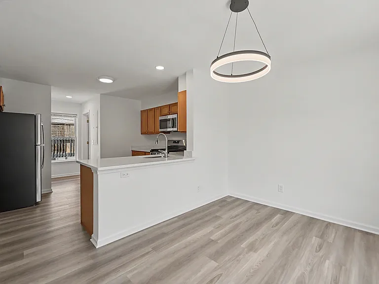 21 Whitmore Ln #1 — Photo 4