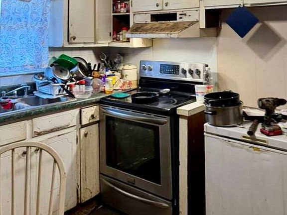 5th image of 1411 Wilton E Hall Rd