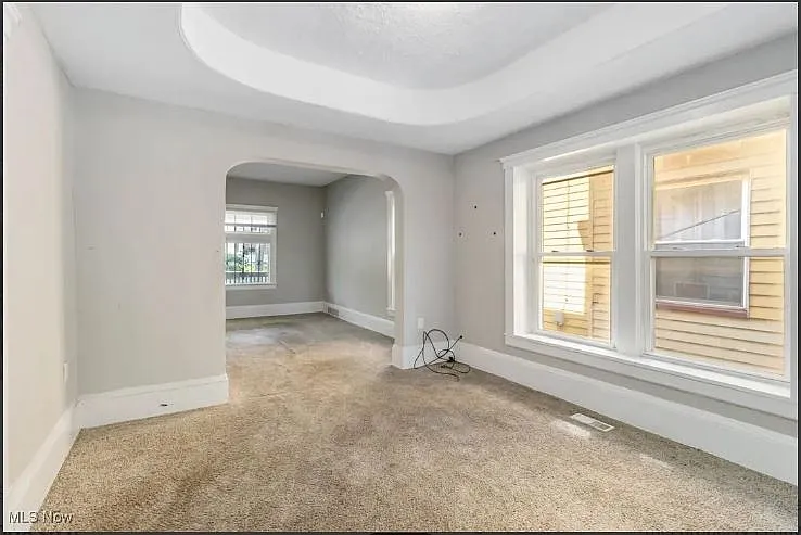 3 bed, 1008 sqft, $1,300 — Photo 2