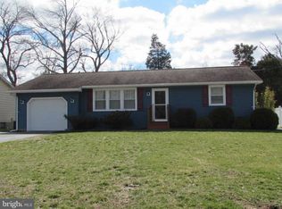 1299 Singer Ln, Vineland, NJ 08361