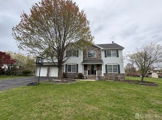 1 Harmony Ln, Hackettstown, NJ 07840