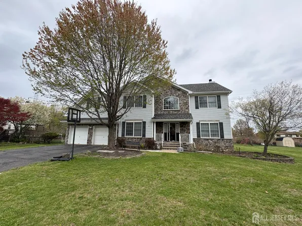 1 Harmony Ln, Hackettstown, NJ 07840