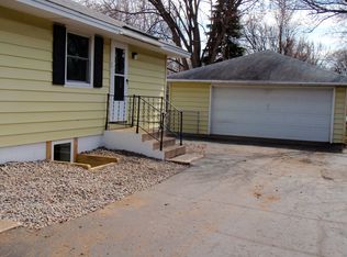 536 113th Ln NW, Coon Rapids, MN 55448