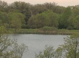 670 E Hickory Ave, Addison, IL 60101