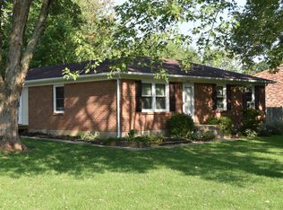 6700 Hillside Dr, Pewee Valley, KY 40056