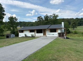 8339 Martins Creek Rd, Roanoke, VA 24018