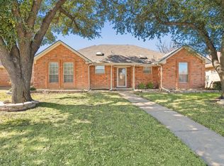 209 Douglas Dr, Wylie, TX 75098
