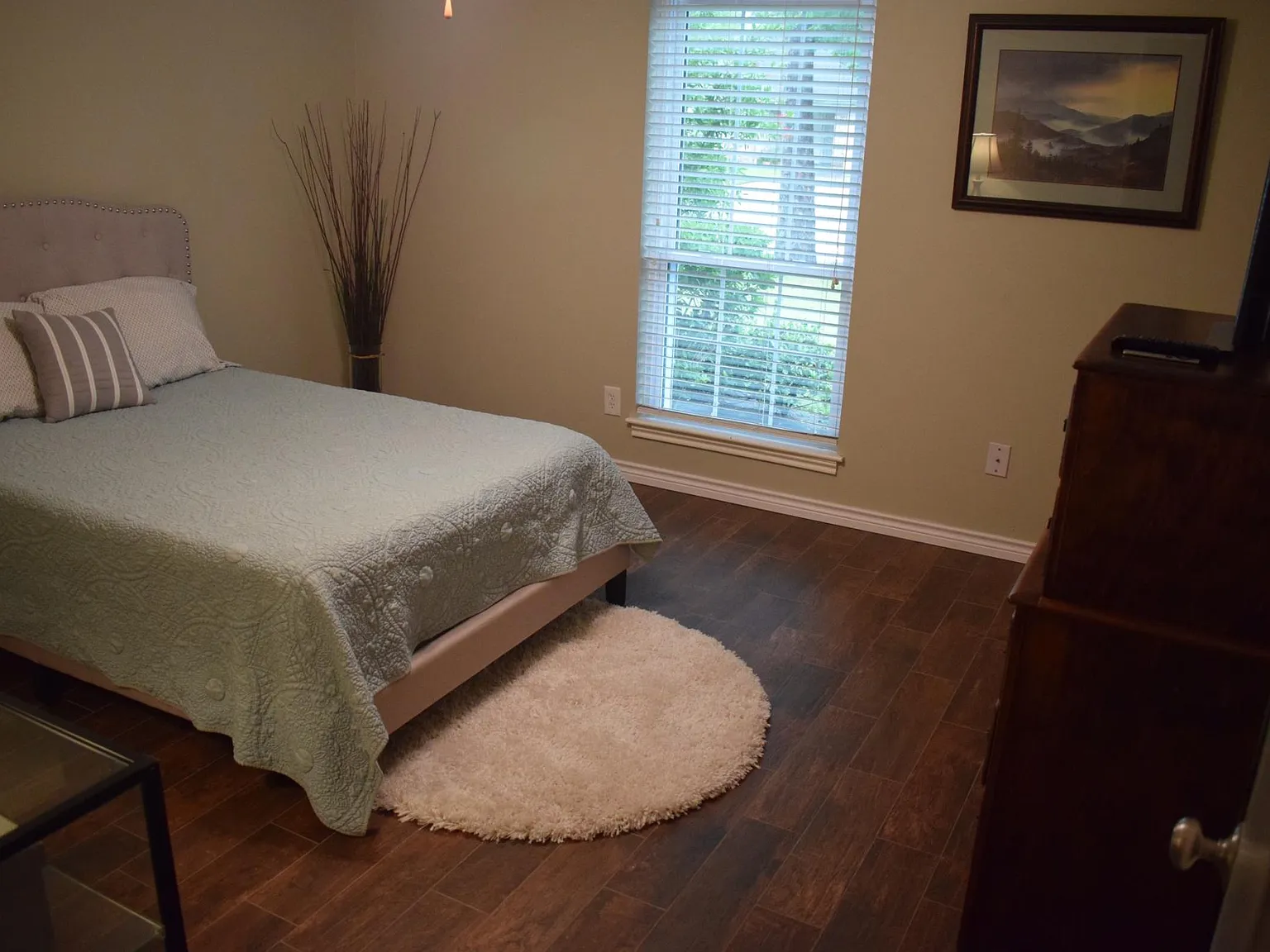 3 bed, 1632 sqft, $2,100 — Photo 4