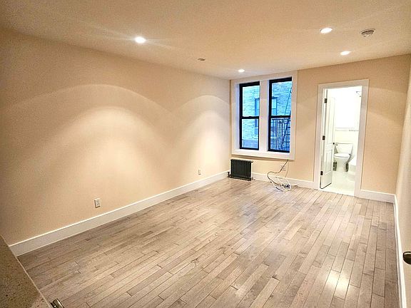 2nd image of 66 Saint Nicholas Pl #3A