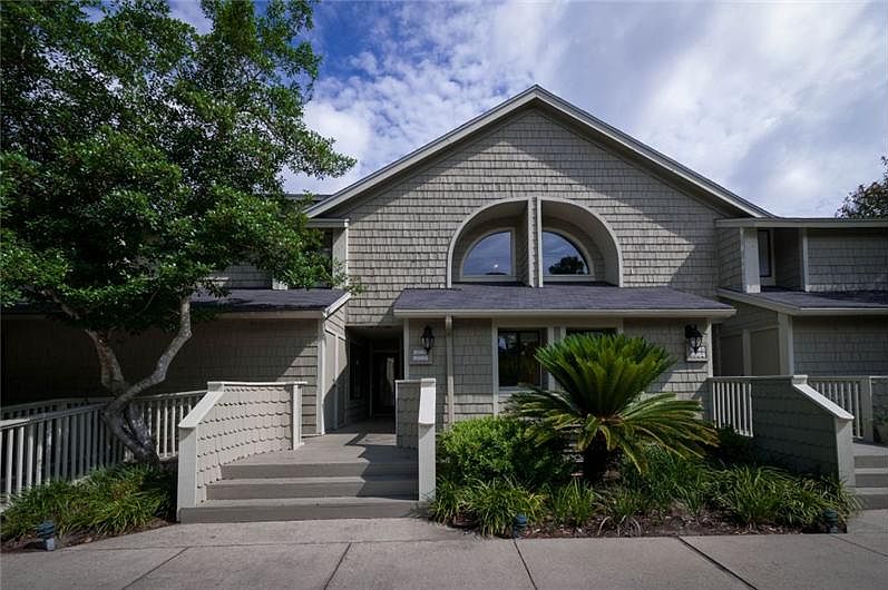 1st image of 8987 Heron Walk Dr