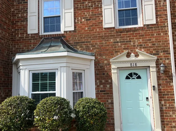 818 Mill Landing Rd, Chesapeake, VA 23322