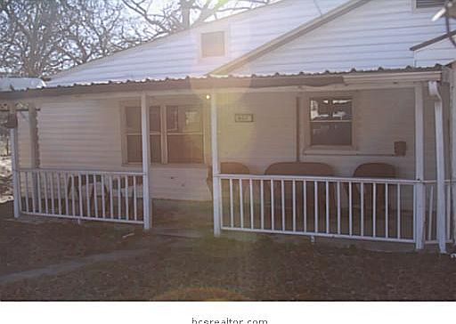 1st image of 461 Oak Park