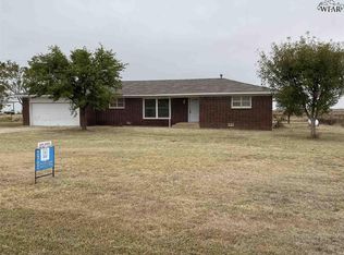 13052 W Fm 174, Windthorst, TX 76389