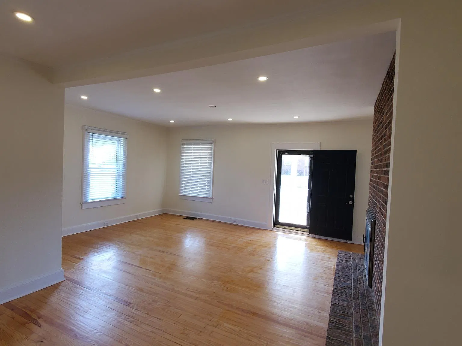 501 Church St — Photo 4