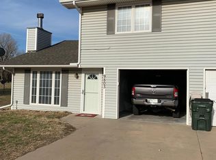 9803 E Snokomo Rd, Hutchinson, KS 67502