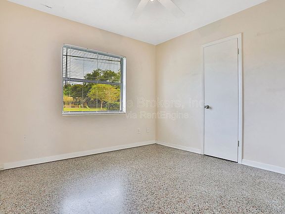 2nd image of 2711 Aloma Ave