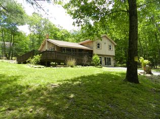 104 Radial Dr, Stroudsburg, PA 18360