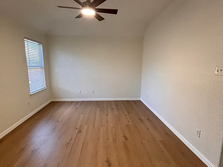 9006 Wildbird Ln — Photo 14