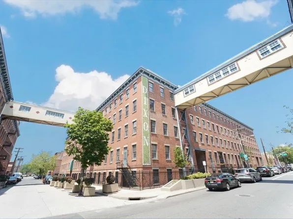 186 Wayne Street image 31 of 35