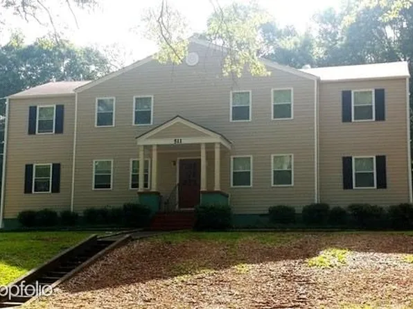511 S Lewis St, Lagrange, GA 30240